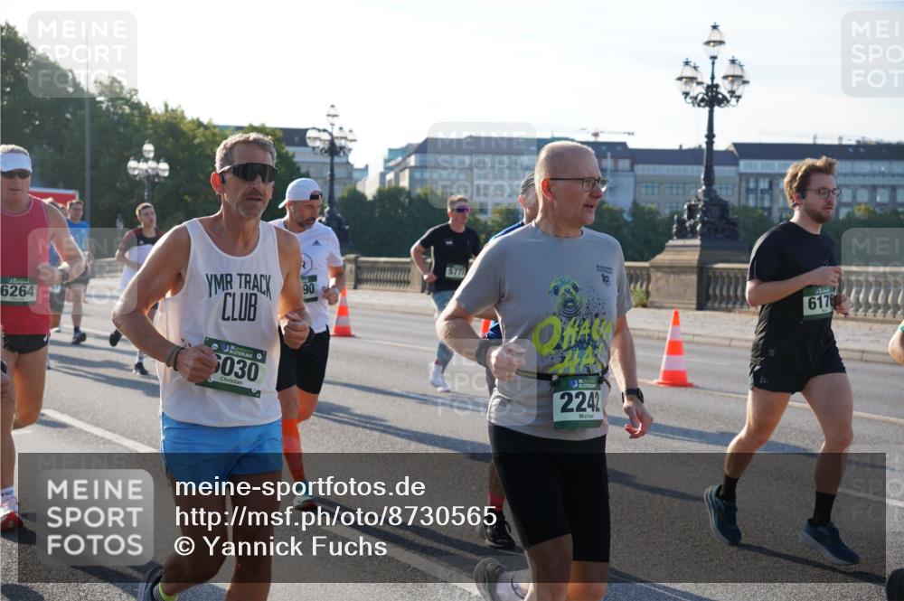 07.09.2025 - BARMER Alsterlauf Yannick Fuchs http://msf.ph/oto/8730565 07.09.2025 08:59:08 Laufen 6264, 90, 6030, 2242, 6176 meine-sportfotos.de