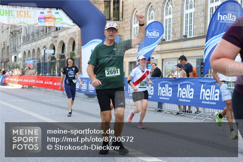 07.09.2025 - BARMER Alsterlauf Strokosch-Dieckow http://msf.ph/oto/8730572 07.09.2025 10:25:21 Ziel 2342, 3591, 3604, 3952, 3953, 4469 meine-sportfotos.de