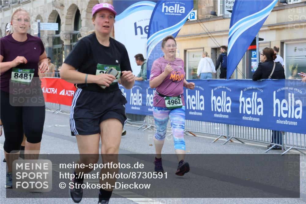 07.09.2025 - BARMER Alsterlauf Strokosch-Dieckow http://msf.ph/oto/8730591 07.09.2025 10:25:19 Ziel 2342, 3591, 3604, 3952, 3953, 4469, 5944 meine-sportfotos.de