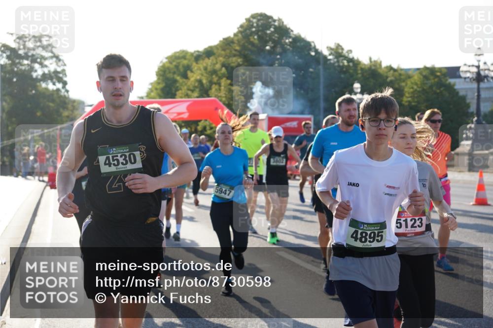 07.09.2025 - BARMER Alsterlauf Yannick Fuchs http://msf.ph/oto/8730598 07.09.2025 08:59:14 Laufen 136, 4530, 5947, 3802, 10, 36, 4895, 5123 meine-sportfotos.de