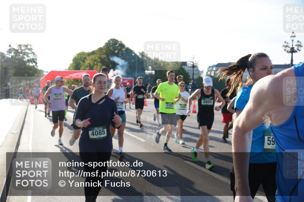 07.09.2025 - BARMER Alsterlauf Yannick Fuchs http://msf.ph/oto/8730613 07.09.2025 08:59:16 Laufen 3874, 3802, 677, 2381, 4085, 59 meine-sportfotos.de