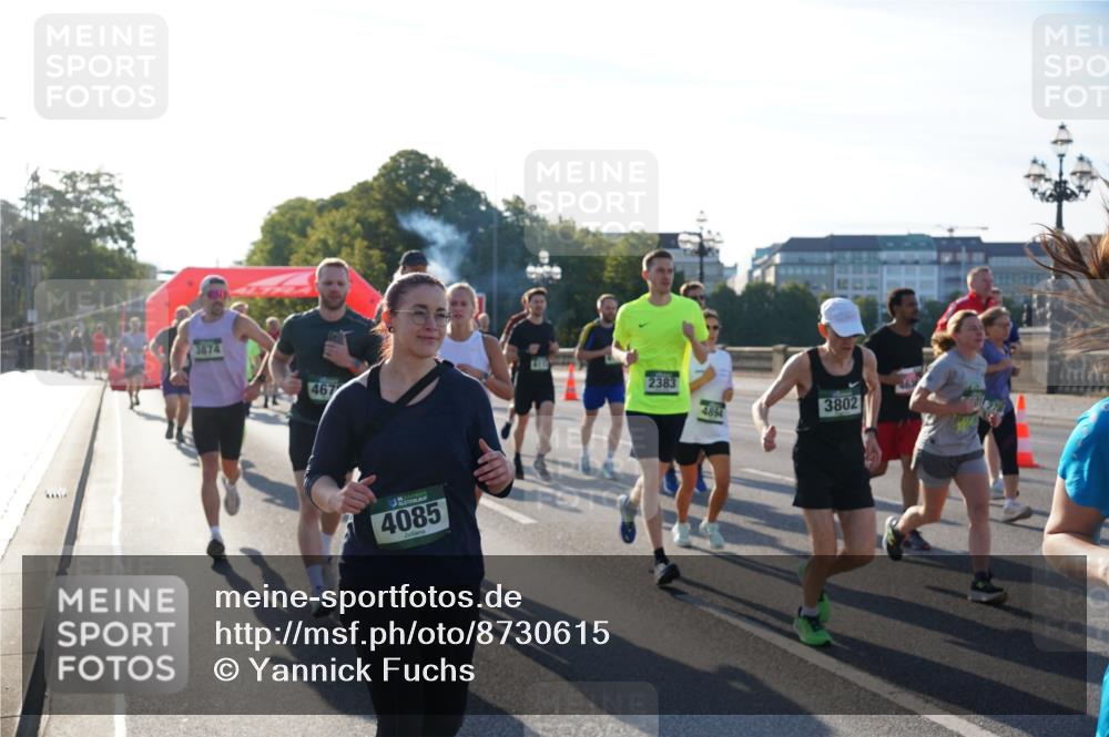 07.09.2025 - BARMER Alsterlauf Yannick Fuchs http://msf.ph/oto/8730615 07.09.2025 08:59:16 Laufen 467, 4085, 2383, 4894, 3802 meine-sportfotos.de