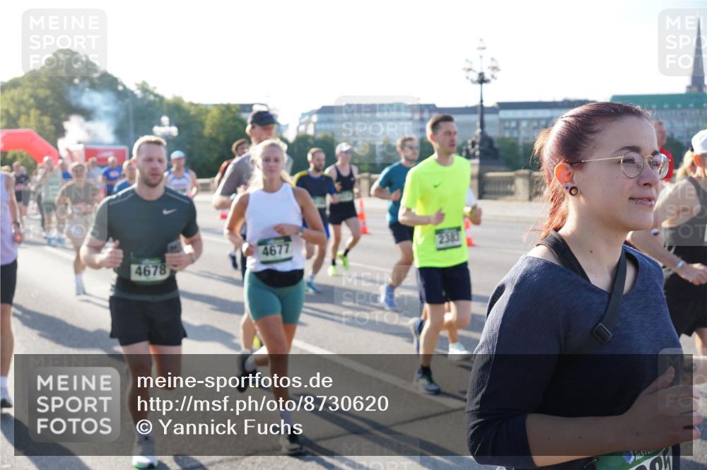 07.09.2025 - BARMER Alsterlauf Yannick Fuchs http://msf.ph/oto/8730620 07.09.2025 08:59:17 Laufen 4677, 4678, 2383 meine-sportfotos.de
