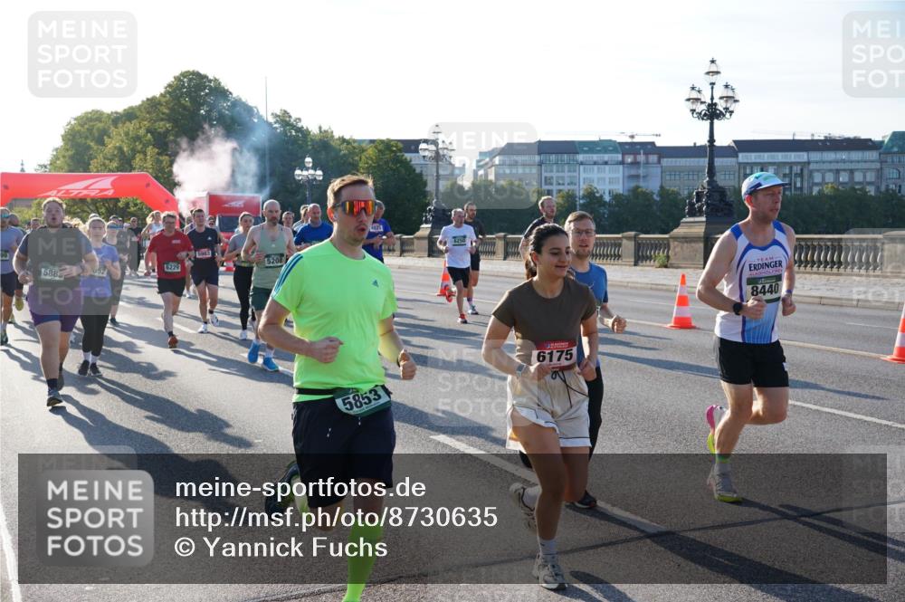 07.09.2025 - BARMER Alsterlauf Yannick Fuchs http://msf.ph/oto/8730635 07.09.2025 08:59:20 Laufen 99, 52, 5883, 6229, 5983, 6250, 6250, 5208, 5853, 6175, 8440 meine-sportfotos.de
