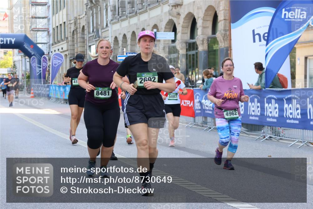 07.09.2025 - BARMER Alsterlauf Strokosch-Dieckow http://msf.ph/oto/8730649 07.09.2025 10:25:17 Ziel 2342, 3591, 3604, 3952, 3953, 4469, 5568, 5569, 5944 meine-sportfotos.de