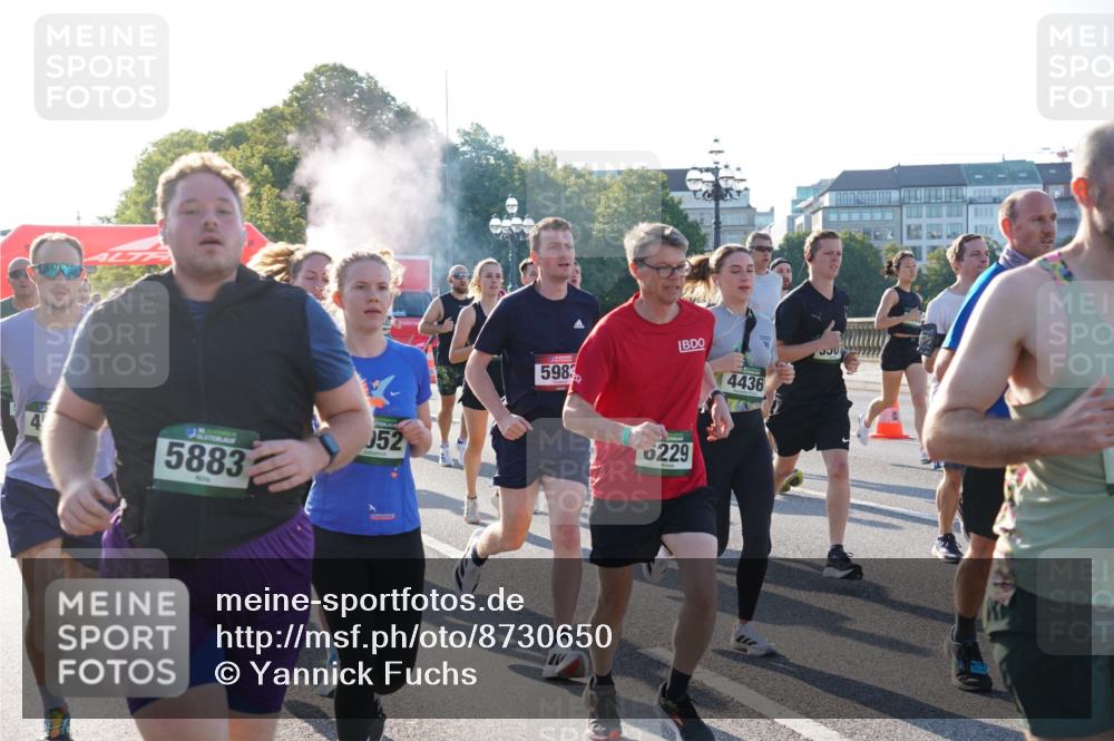 07.09.2025 - BARMER Alsterlauf Yannick Fuchs http://msf.ph/oto/8730650 07.09.2025 08:59:22 Laufen 5883, 52, 5983, 4436, 6229 meine-sportfotos.de
