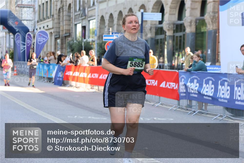 07.09.2025 - BARMER Alsterlauf Strokosch-Dieckow http://msf.ph/oto/8730703 07.09.2025 10:25:01 Ziel 2287, 3076, 4165, 4581, 5568, 5569, 5610, 5944, 6056, 8219 meine-sportfotos.de