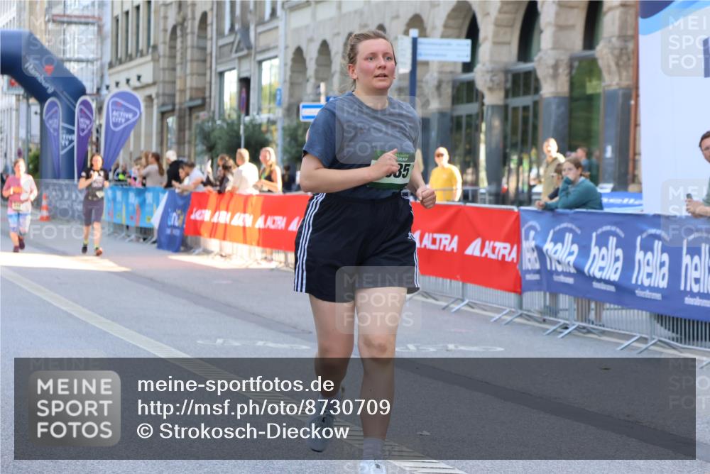 07.09.2025 - BARMER Alsterlauf Strokosch-Dieckow http://msf.ph/oto/8730709 07.09.2025 10:25:01 Ziel 2287, 3076, 4165, 4581, 5568, 5569, 5610, 5944, 6056, 8219 meine-sportfotos.de