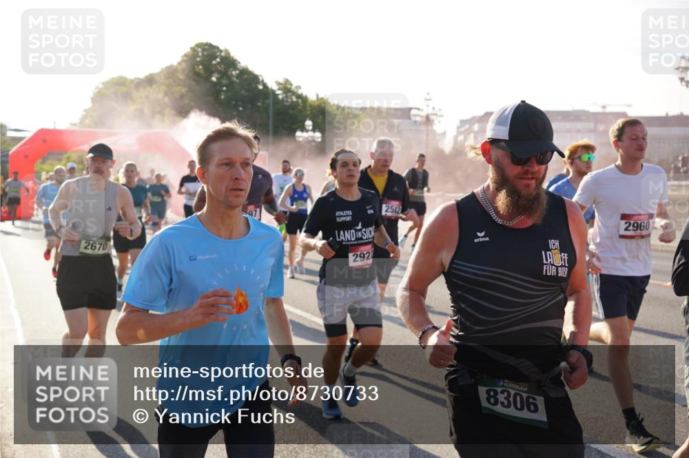 07.09.2025 - BARMER Alsterlauf Yannick Fuchs http://msf.ph/oto/8730733 07.09.2025 08:59:37 Laufen 2670, 97, 292, 2582, 2960, 8306 meine-sportfotos.de
