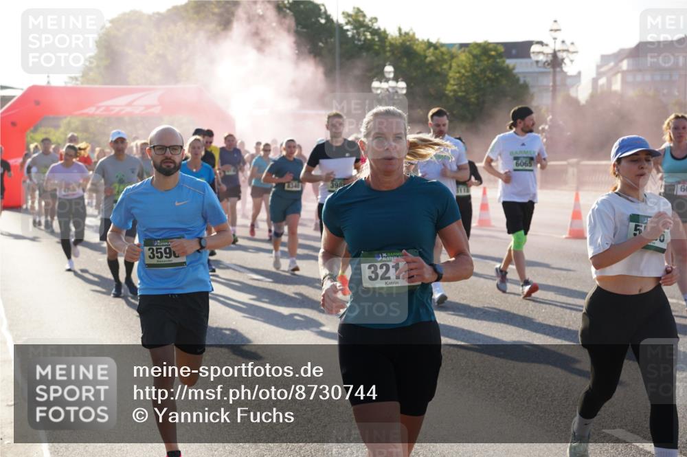 07.09.2025 - BARMER Alsterlauf Yannick Fuchs http://msf.ph/oto/8730744 07.09.2025 08:59:39 Laufen 359, 8340, 398, 321, 6065 meine-sportfotos.de