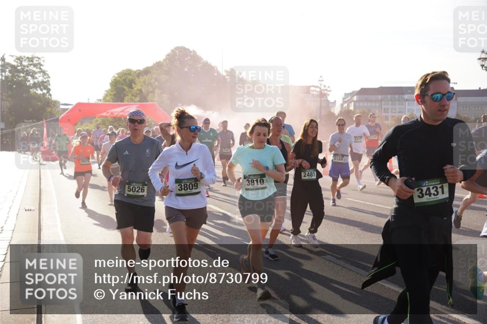 07.09.2025 - BARMER Alsterlauf Yannick Fuchs http://msf.ph/oto/8730799 07.09.2025 08:59:49 Laufen 44444, 5078, 5026, 5367, 6169, 2481, 3809, 3810, 8311, 3431 meine-sportfotos.de