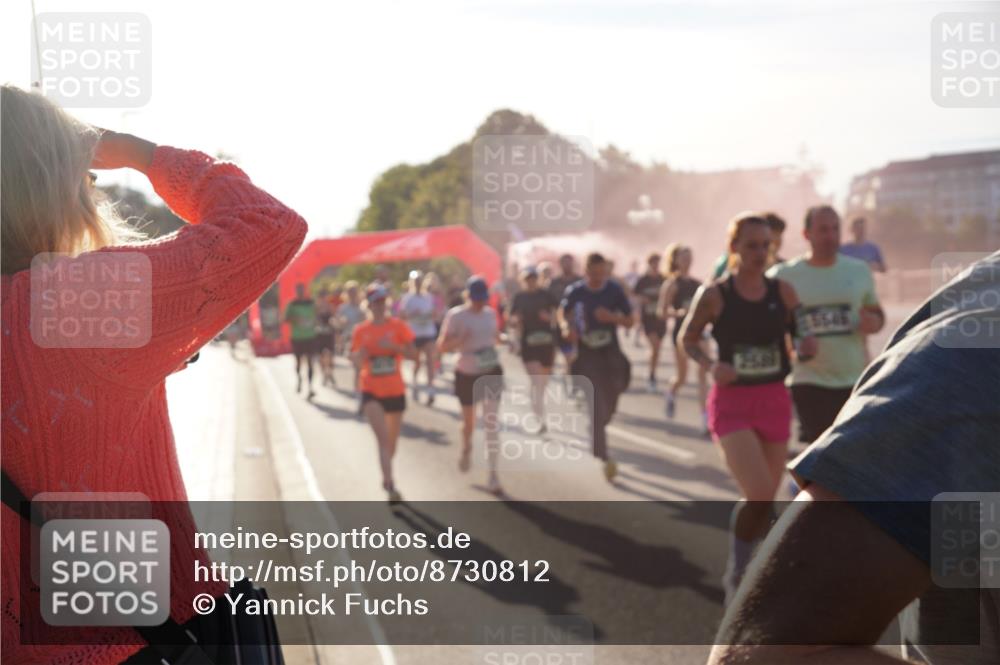 07.09.2025 - BARMER Alsterlauf Yannick Fuchs http://msf.ph/oto/8730812 07.09.2025 08:59:50 Laufen 2581 meine-sportfotos.de