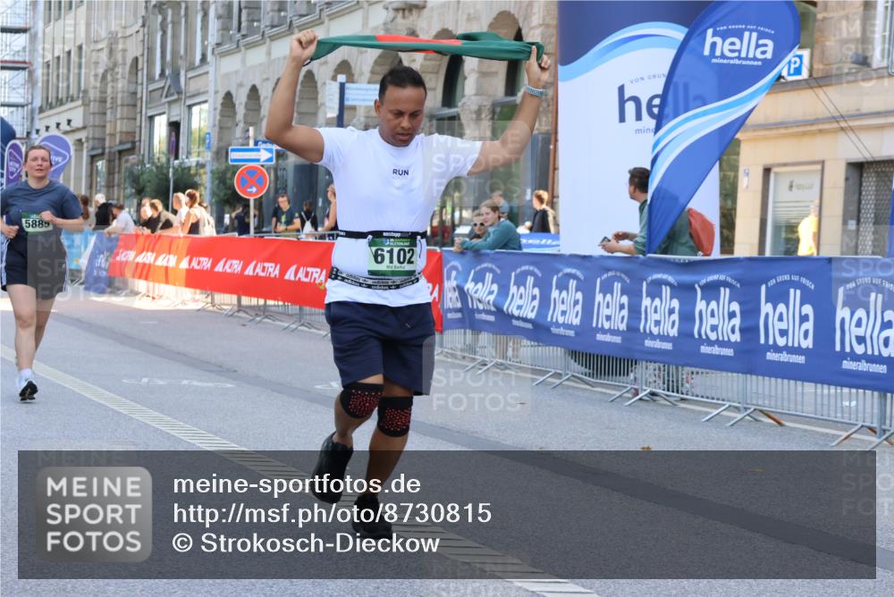 07.09.2025 - BARMER Alsterlauf Strokosch-Dieckow http://msf.ph/oto/8730815 07.09.2025 10:24:58 Ziel 2287, 3076, 4165, 4581, 5568, 5569, 5610, 6056, 8219 meine-sportfotos.de