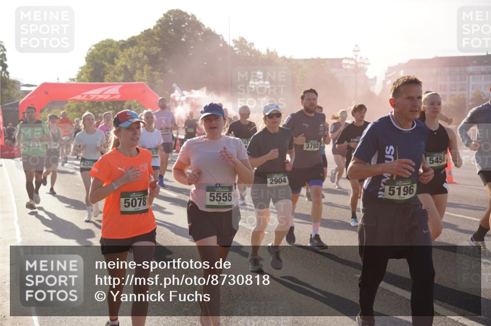 07.09.2025 - BARMER Alsterlauf Yannick Fuchs http://msf.ph/oto/8730818 07.09.2025 08:59:52 Laufen 15921, 4242, 03, 4264, 5078, 5555, 2904, 3788, 5196, 5456 meine-sportfotos.de