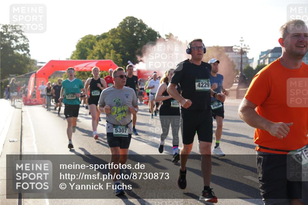 07.09.2025 - BARMER Alsterlauf Yannick Fuchs http://msf.ph/oto/8730873 07.09.2025 09:00:01 Laufen 3160, 4302, 4229, 6027, 2006, 5307, 615 meine-sportfotos.de