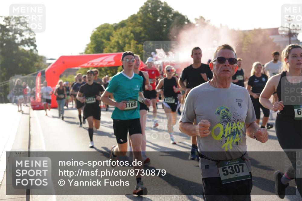 07.09.2025 - BARMER Alsterlauf Yannick Fuchs http://msf.ph/oto/8730879 07.09.2025 09:00:02 Laufen 3160, 36, 36, 5307, 50, 6 meine-sportfotos.de