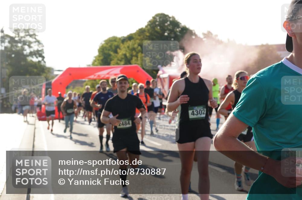 07.09.2025 - BARMER Alsterlauf Yannick Fuchs http://msf.ph/oto/8730887 07.09.2025 09:00:03 Laufen 4302, 2484 meine-sportfotos.de