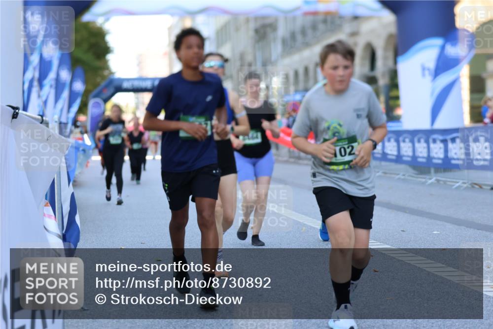 07.09.2025 - BARMER Alsterlauf Strokosch-Dieckow http://msf.ph/oto/8730892 07.09.2025 11:50:37 Ziel  meine-sportfotos.de
