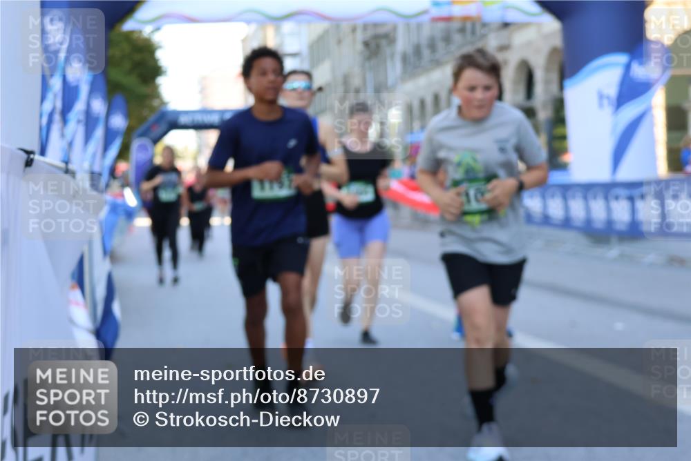 07.09.2025 - BARMER Alsterlauf Strokosch-Dieckow http://msf.ph/oto/8730897 07.09.2025 11:50:36 Ziel  meine-sportfotos.de