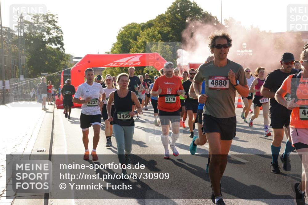 07.09.2025 - BARMER Alsterlauf Yannick Fuchs http://msf.ph/oto/8730909 07.09.2025 09:00:07 Laufen 6237, 3456, 4880, 2118, 4977, 44 meine-sportfotos.de