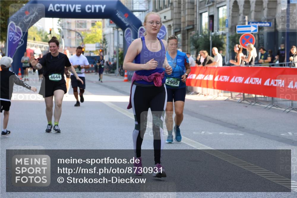 07.09.2025 - BARMER Alsterlauf Strokosch-Dieckow http://msf.ph/oto/8730931 07.09.2025 10:24:47 Ziel 2170, 2691, 2804, 3076, 4165, 4168, 4581, 4962, 5610, 5887, 6056, 8481 meine-sportfotos.de