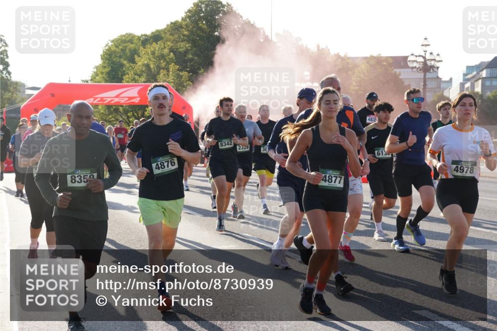 07.09.2025 - BARMER Alsterlauf Yannick Fuchs http://msf.ph/oto/8730939 07.09.2025 09:00:14 Laufen 8359, 4974, 4876, 8342, 2328, 30, 4877, 4835, 6135, 4978 meine-sportfotos.de