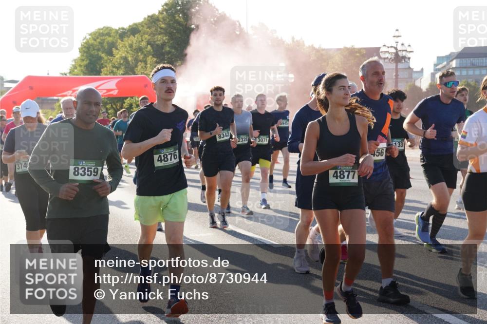 07.09.2025 - BARMER Alsterlauf Yannick Fuchs http://msf.ph/oto/8730944 07.09.2025 09:00:15 Laufen 36, 8359, 4876, 8342, 2328, 3071, 6945, 4877, 456, 133 meine-sportfotos.de