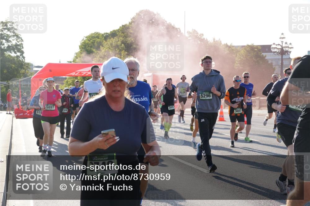 07.09.2025 - BARMER Alsterlauf Yannick Fuchs http://msf.ph/oto/8730959 07.09.2025 09:00:17 Laufen 519, 5897, 308, 3740, 3055, 5043, 5296, 3082 meine-sportfotos.de