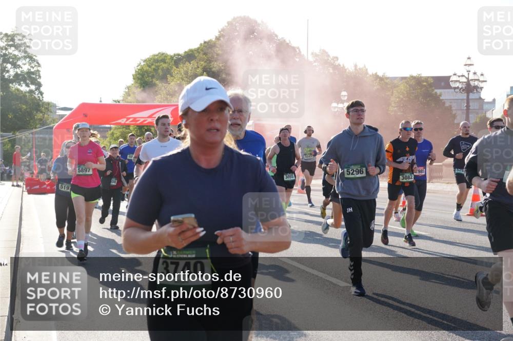 07.09.2025 - BARMER Alsterlauf Yannick Fuchs http://msf.ph/oto/8730960 07.09.2025 09:00:17 Laufen 519, 5897, 3740, 3055, 5043, 5296, 985, 529, 3082 meine-sportfotos.de