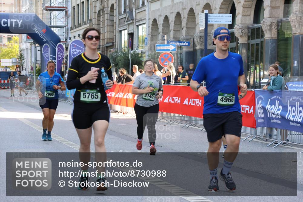 07.09.2025 - BARMER Alsterlauf Strokosch-Dieckow http://msf.ph/oto/8730988 07.09.2025 10:24:44 Ziel 2170, 2691, 2692, 2804, 4168, 4581, 4962, 5090, 5610, 5887, 6056, 8481 meine-sportfotos.de