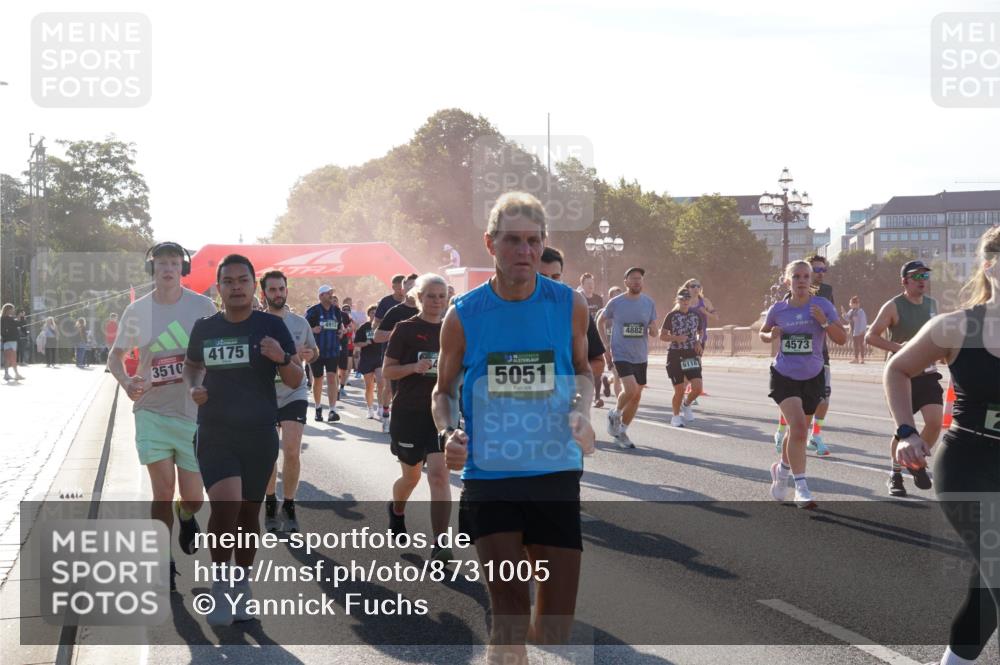 07.09.2025 - BARMER Alsterlauf Yannick Fuchs http://msf.ph/oto/8731005 07.09.2025 09:00:26 Laufen 44414, 4175, 3510, 4913, 5051, 4882, 6118, 4573 meine-sportfotos.de