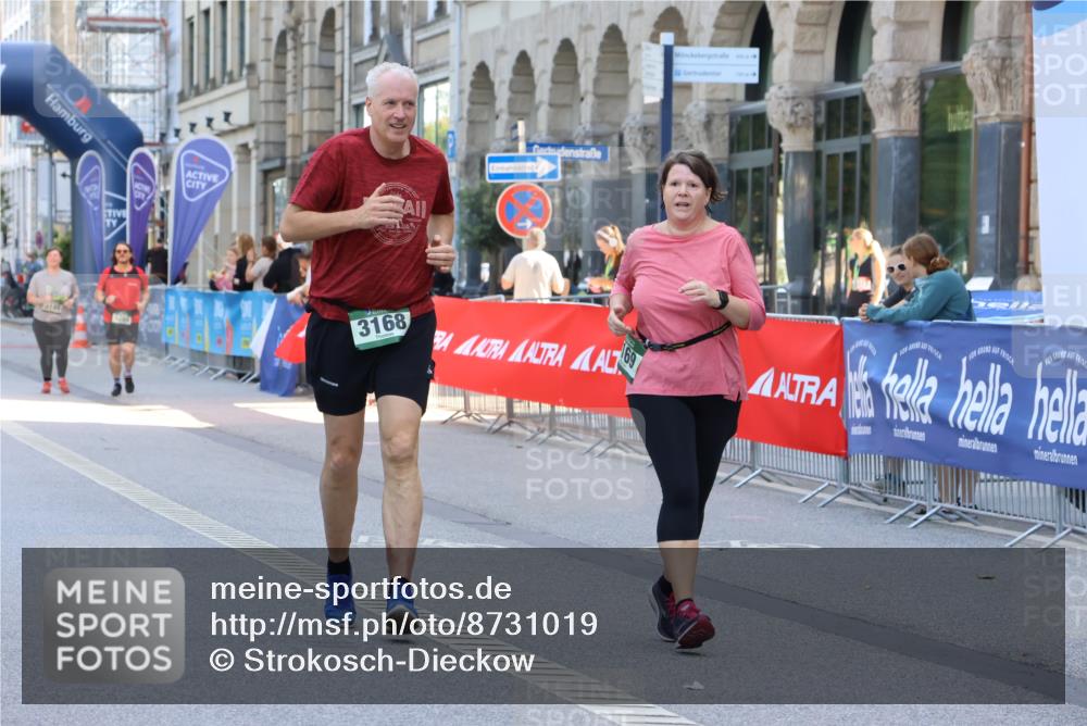 07.09.2025 - BARMER Alsterlauf Strokosch-Dieckow http://msf.ph/oto/8731019 07.09.2025 10:24:32 Ziel 2170, 2691, 2692, 2804, 4168, 4962, 5090, 8481 meine-sportfotos.de