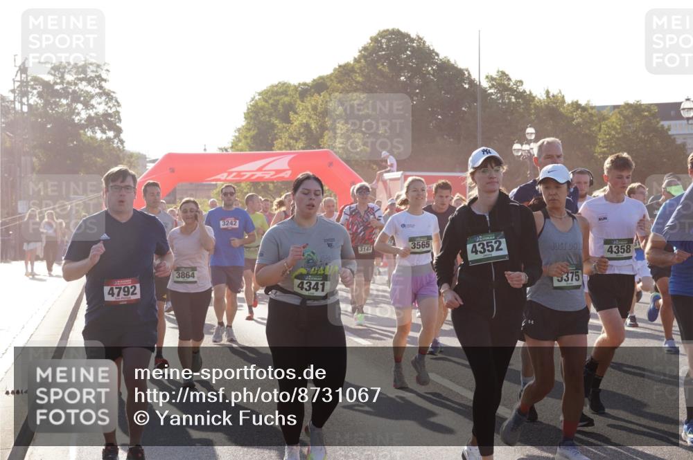 07.09.2025 - BARMER Alsterlauf Yannick Fuchs http://msf.ph/oto/8731067 07.09.2025 09:00:36 Laufen 4792, 3864, 3242, 4341, 10, 3147, 3565, 4352, 3375, 4358 meine-sportfotos.de