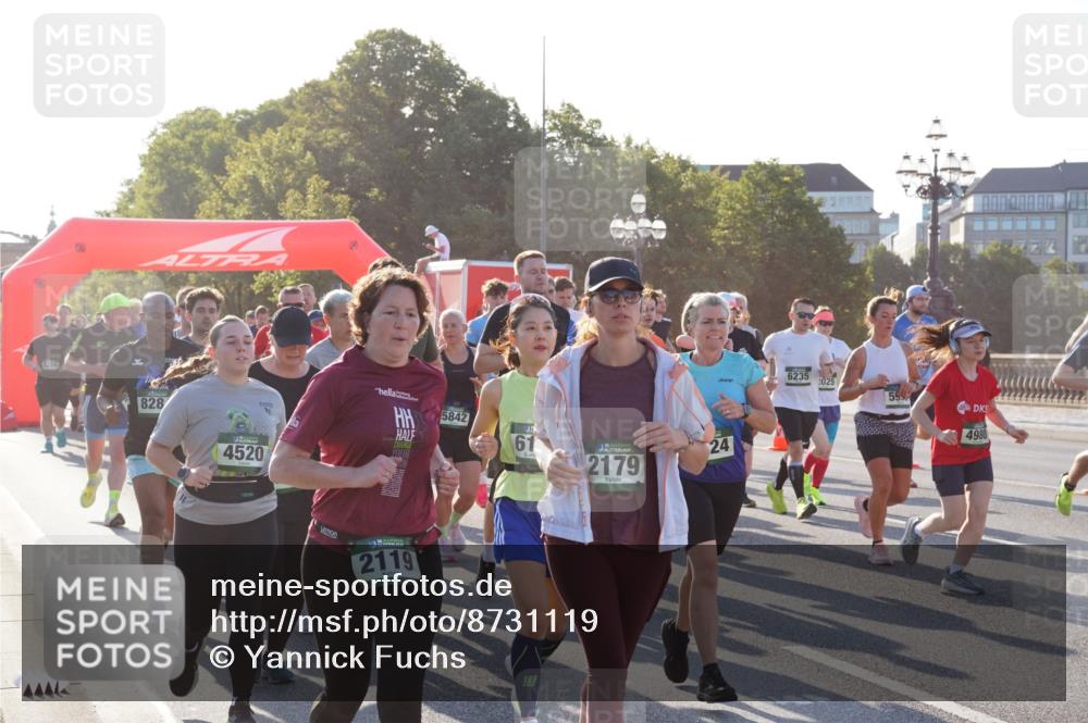 07.09.2025 - BARMER Alsterlauf Yannick Fuchs http://msf.ph/oto/8731119 07.09.2025 09:00:47 Laufen 1210, 828, 4520, 5842, 61, 2179, 24, 2119, 6235, 025, 59, 4980 meine-sportfotos.de