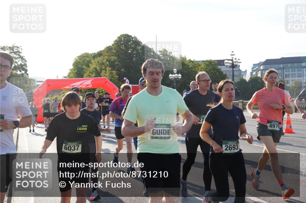 07.09.2025 - BARMER Alsterlauf Yannick Fuchs http://msf.ph/oto/8731210 07.09.2025 09:01:03 Laufen 27, 6037, 2693, 4979 meine-sportfotos.de