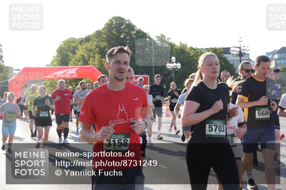 07.09.2025 - BARMER Alsterlauf Yannick Fuchs http://msf.ph/oto/8731249 07.09.2025 09:01:08 Laufen 5490, 3, 0470, 21, 36, 3158, 36, 5703, 36, 5686 meine-sportfotos.de
