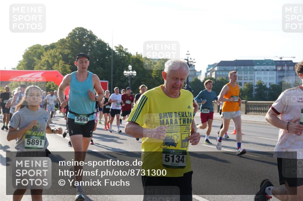 07.09.2025 - BARMER Alsterlauf Yannick Fuchs http://msf.ph/oto/8731300 07.09.2025 09:01:15 Laufen 5891, 5694, 5606, 5134, 2 meine-sportfotos.de
