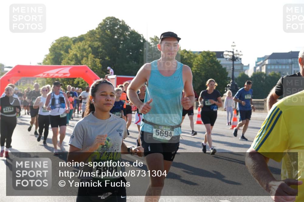 07.09.2025 - BARMER Alsterlauf Yannick Fuchs http://msf.ph/oto/8731304 07.09.2025 09:01:16 Laufen 4244, 1440, 36, 5891, 36, 5694, 416 meine-sportfotos.de