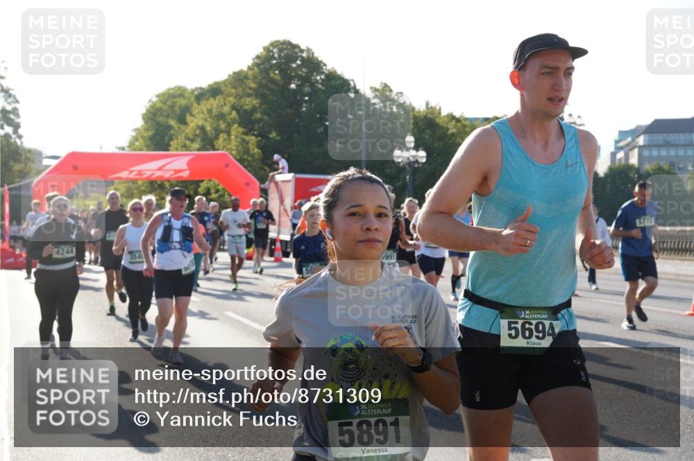 07.09.2025 - BARMER Alsterlauf Yannick Fuchs http://msf.ph/oto/8731309 07.09.2025 09:01:16 Laufen 4244, 354, 6991, 36, 36, 5694, 36, 5891, 5772 meine-sportfotos.de