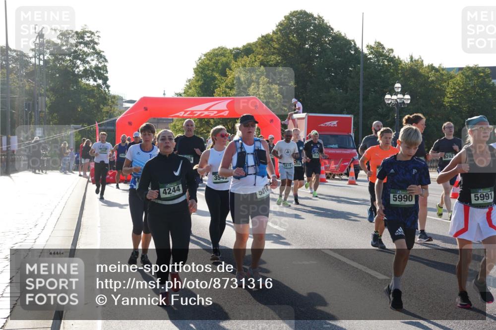 07.09.2025 - BARMER Alsterlauf Yannick Fuchs http://msf.ph/oto/8731316 07.09.2025 09:01:17 Laufen 3865, 8469, 4244, 3545, 5814, 5610, 5990, 8292, 5991 meine-sportfotos.de