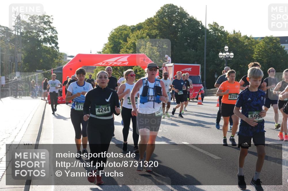 07.09.2025 - BARMER Alsterlauf Yannick Fuchs http://msf.ph/oto/8731320 07.09.2025 09:01:18 Laufen 3865, 311, 4244, 5968, 2259, 82, 5996 meine-sportfotos.de