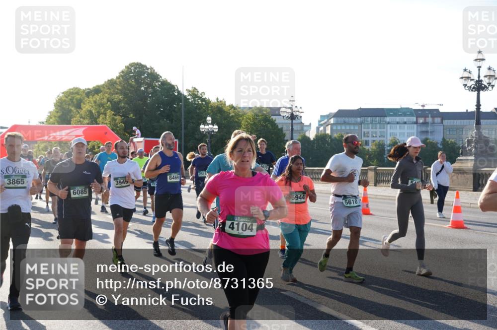 07.09.2025 - BARMER Alsterlauf Yannick Fuchs http://msf.ph/oto/8731365 07.09.2025 09:01:24 Laufen 3865, 2514, 3949, 8469, 6085, 4104, 5944, 5610 meine-sportfotos.de