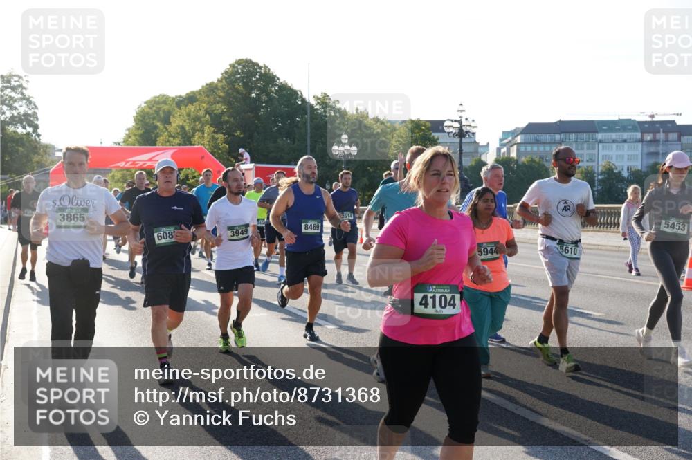 07.09.2025 - BARMER Alsterlauf Yannick Fuchs http://msf.ph/oto/8731368 07.09.2025 09:01:24 Laufen 3865, 608, 3949, 8469, 2514, 4104, 5944, 5610, 5453 meine-sportfotos.de