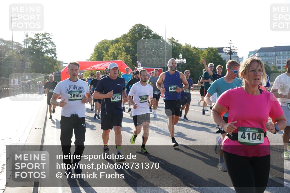 07.09.2025 - BARMER Alsterlauf Yannick Fuchs http://msf.ph/oto/8731370 07.09.2025 09:01:24 Laufen 44414, 3865, 44, 6085, 3949, 846, 2514, 36, 4104 meine-sportfotos.de