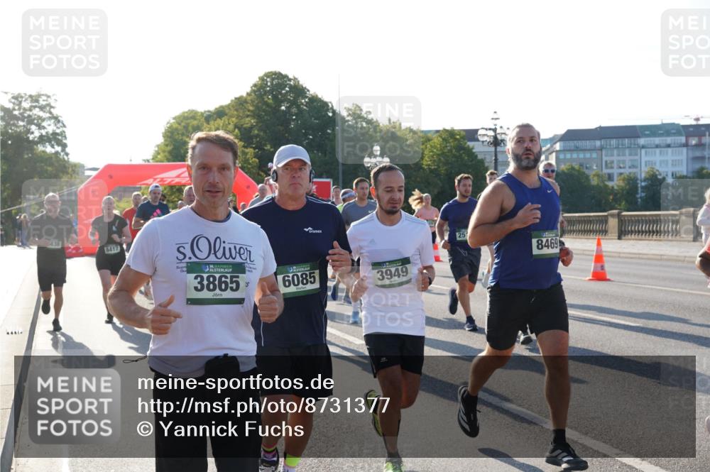 07.09.2025 - BARMER Alsterlauf Yannick Fuchs http://msf.ph/oto/8731377 07.09.2025 09:01:25 Laufen 44414, 8417, 36, 3865, 6085, 3949, 25, 8469 meine-sportfotos.de