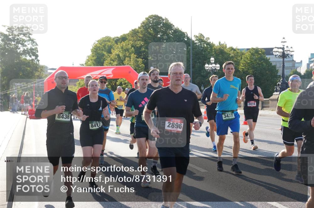 07.09.2025 - BARMER Alsterlauf Yannick Fuchs http://msf.ph/oto/8731391 07.09.2025 09:01:27 Laufen 8436, 8417, 2896, 3437, 2416 meine-sportfotos.de