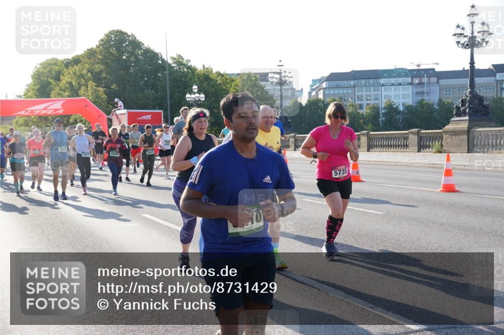 07.09.2025 - BARMER Alsterlauf Yannick Fuchs http://msf.ph/oto/8731429 07.09.2025 09:01:33 Laufen 5415, 3413, 4507, 595, 4508, 4084, 10, 5735 meine-sportfotos.de