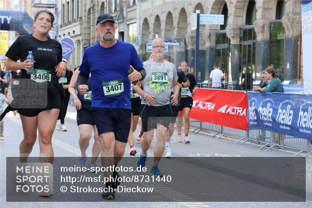 07.09.2025 - BARMER Alsterlauf Strokosch-Dieckow http://msf.ph/oto/8731440 07.09.2025 10:23:53 Ziel 2026, 3168, 3169, 3325, 3326, 4457, 5096 meine-sportfotos.de