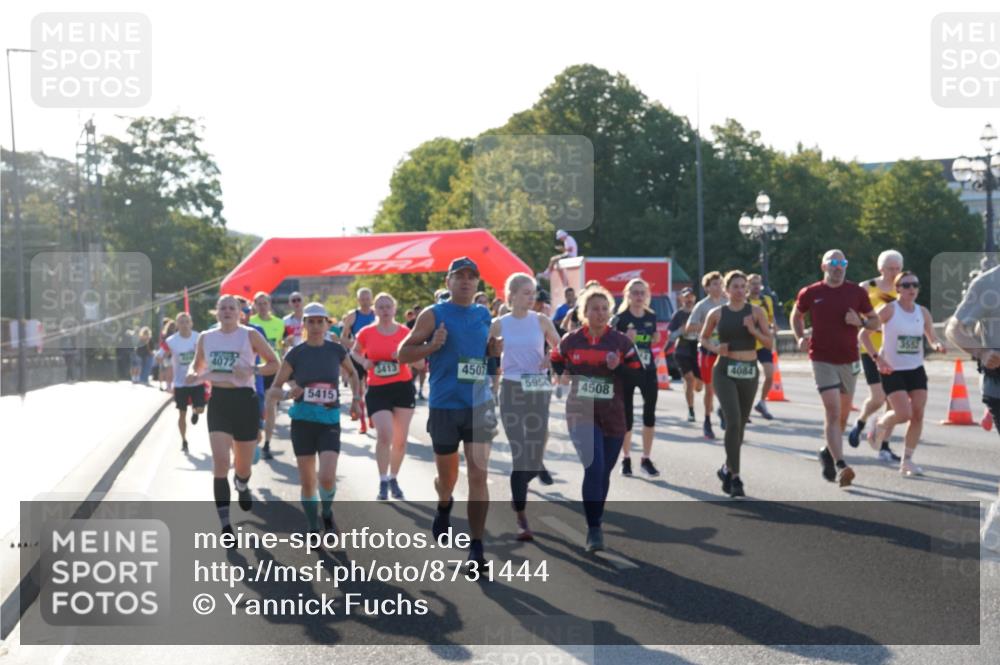 07.09.2025 - BARMER Alsterlauf Yannick Fuchs http://msf.ph/oto/8731444 07.09.2025 09:01:35 Laufen 4072, 5415, 4507, 595, 4508, 4084, 355 meine-sportfotos.de
