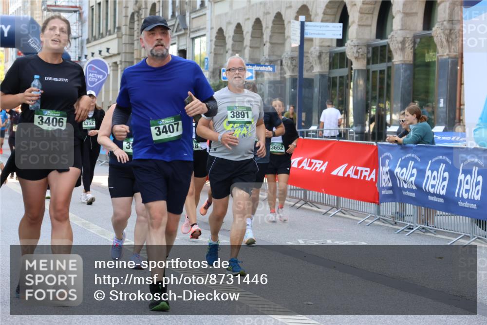 07.09.2025 - BARMER Alsterlauf Strokosch-Dieckow http://msf.ph/oto/8731446 07.09.2025 10:23:53 Ziel 2026, 3168, 3169, 3325, 3326, 4457, 5096 meine-sportfotos.de